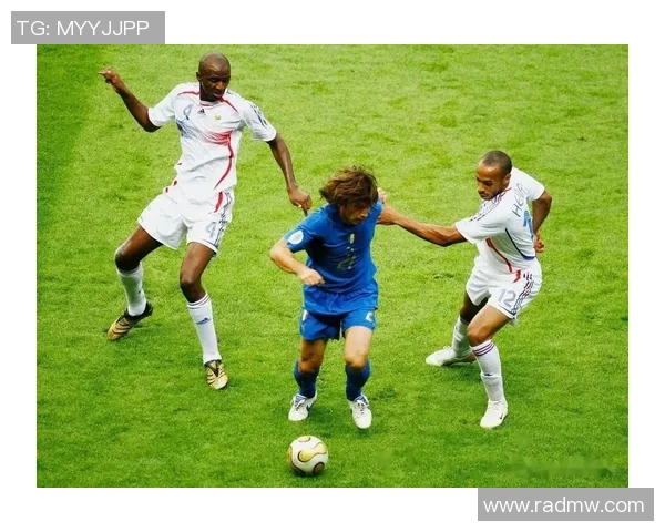 1981年出生的足球明星们的辉煌成就与传奇故事回顾